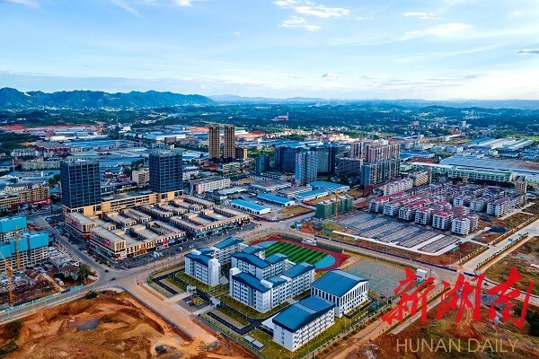 湖南日报观察头条|筑巢引凤天地宽——双峰县持续优化营商环境，助推重点项目建设